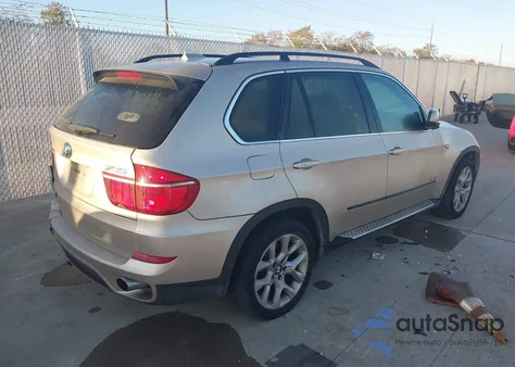 2013 BMW X5 xDrive35I/xDrive35I Premium/xDrive35I Sport Activity из США, поврежденный, VIN 5UXZV4C50D0E02681